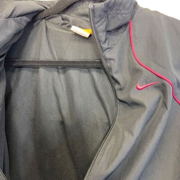 Vintage pink and black Nike Track Jacket Size XL - Picture 6 of 12